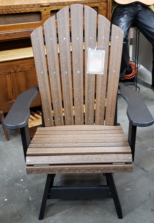 Black/Walnut Swivel Patio Chair