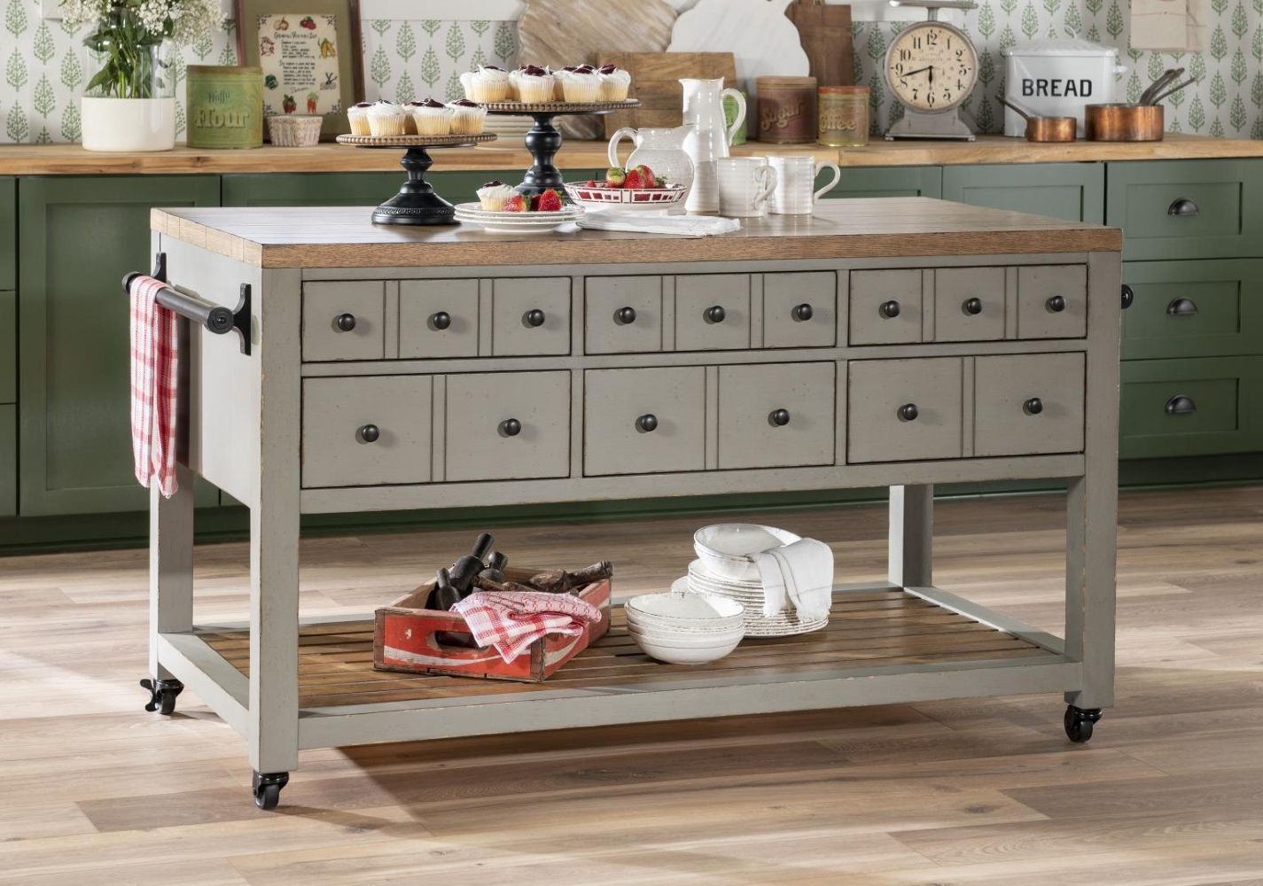 Country Living Kitchen Island w/ Casters