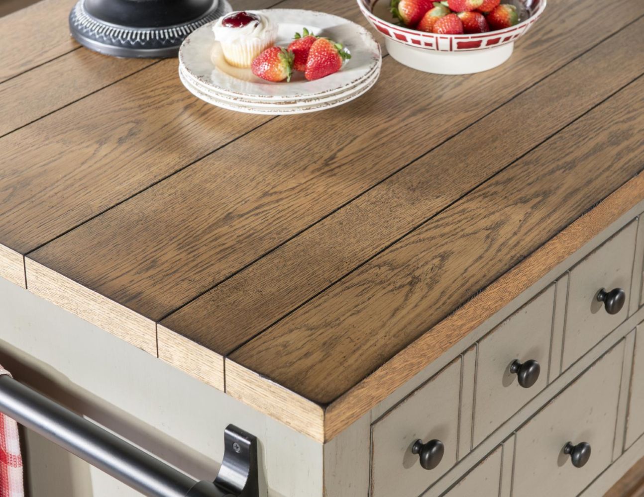 Country Living Kitchen Island w/ Casters