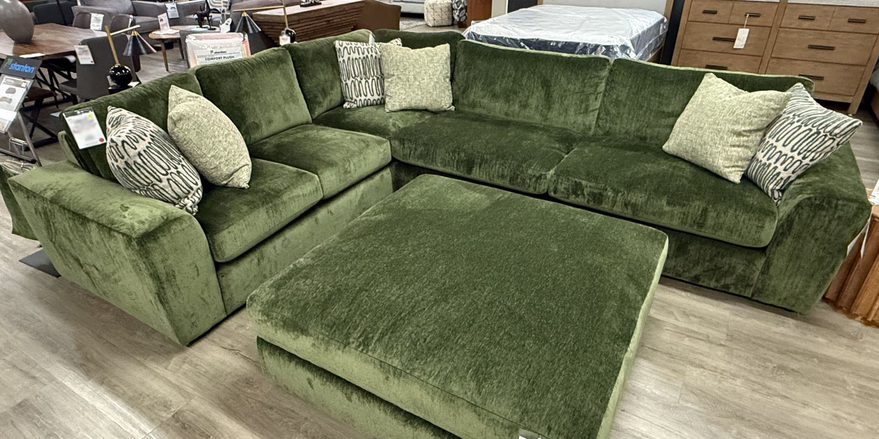 607 2Pc Stanton Sectional - Lush Spinach