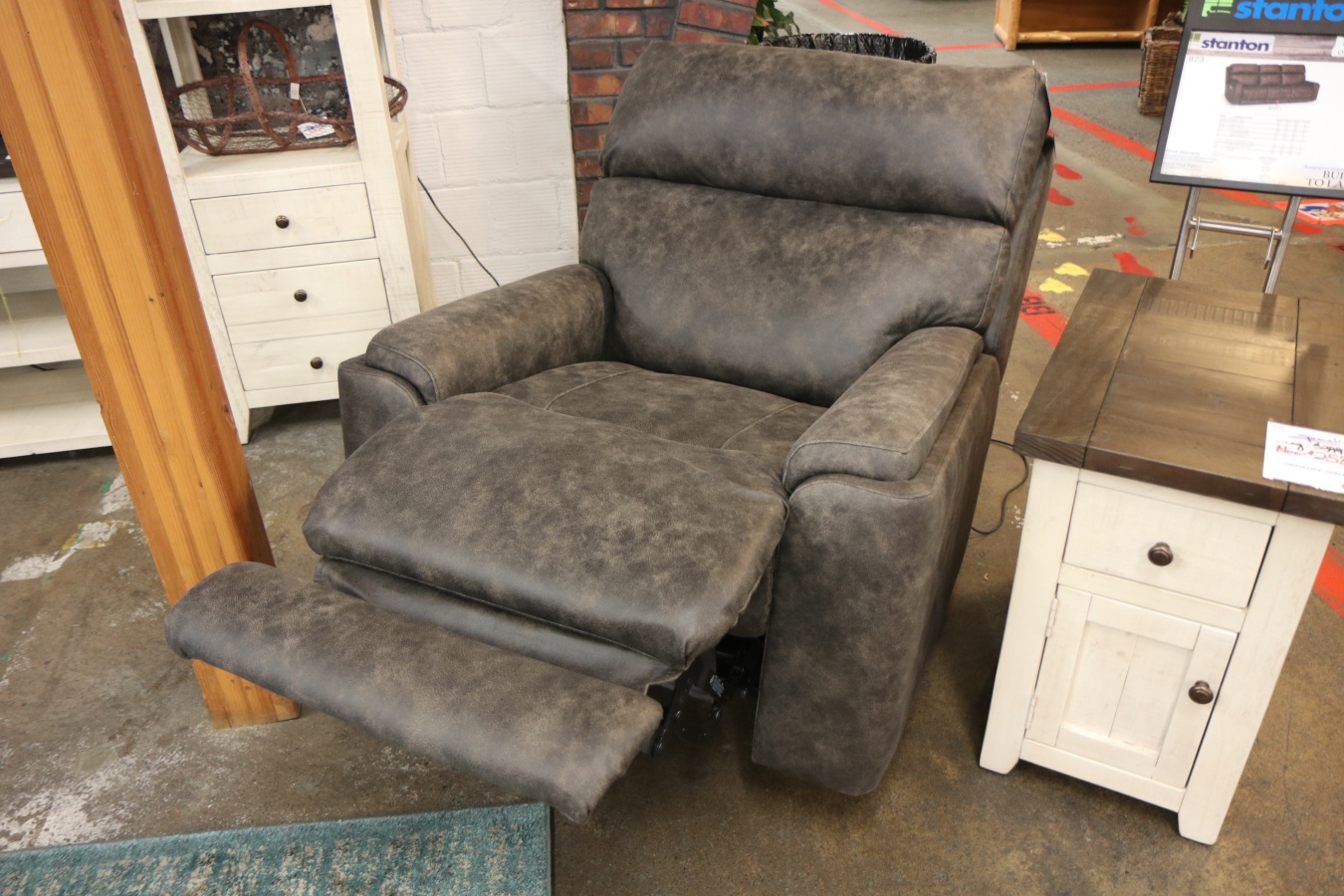 Spectral Cappuccino Power Recliner