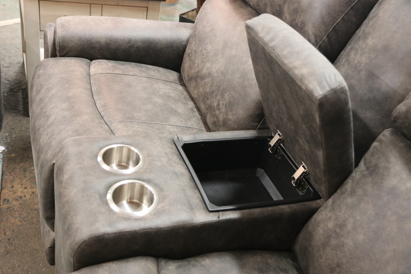 Spectral Cappuccino Power Loveseat