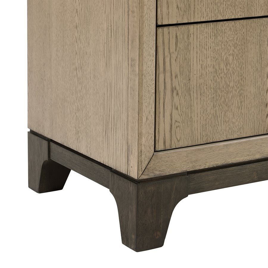 Sutton Place Master Chest