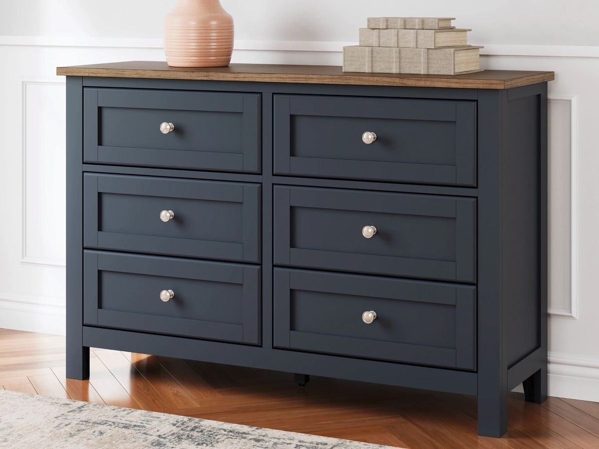 Landocken 6 Drawer Dresser