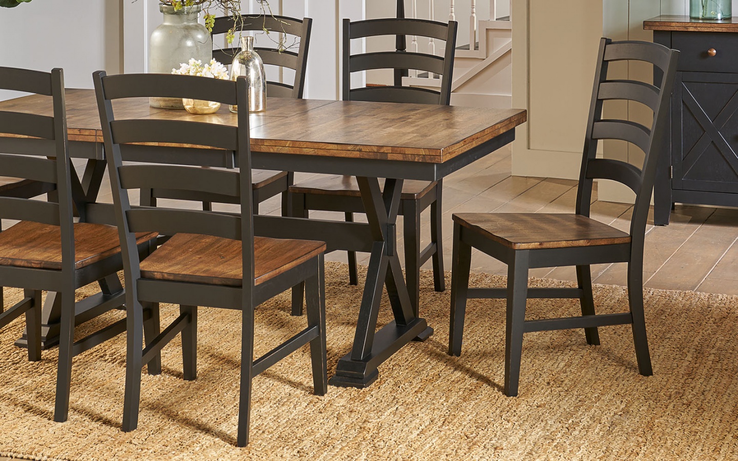 Stormy Ridge Table & Chairs
