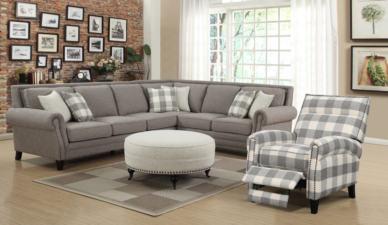 Willow Creek 2Pc Sectional